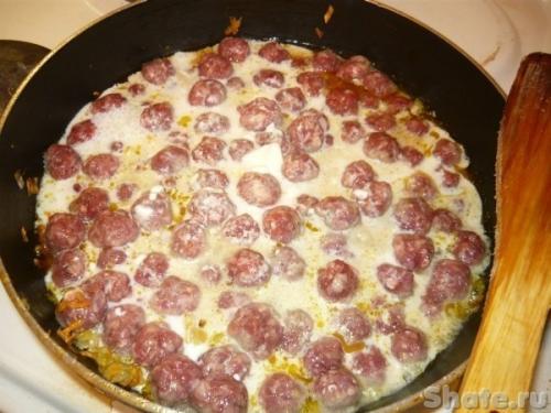 Спагетти с соусом из фрикаделек. 05 Спагетти с соусом из фрикаделек. 05