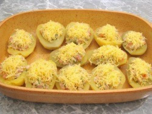 Фаршированный картофель.  Ингредиенты: 05