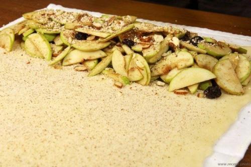 Яблочный штрудель.  Ингредиенты: 07