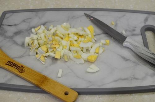 Крабовый салат с морской капустой. 03