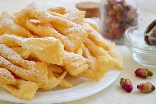 Хворост на кефире. 01