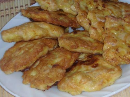 Куриные котлетки с плавленными сырками.
