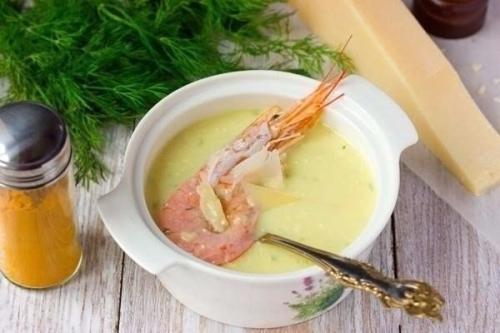 Супчики с сырком нежными и пикантными получаются. 04