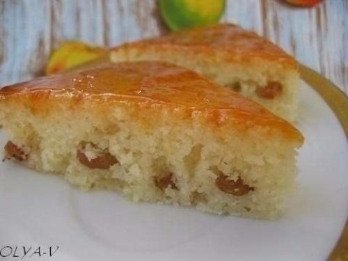 Манник с изюмом.