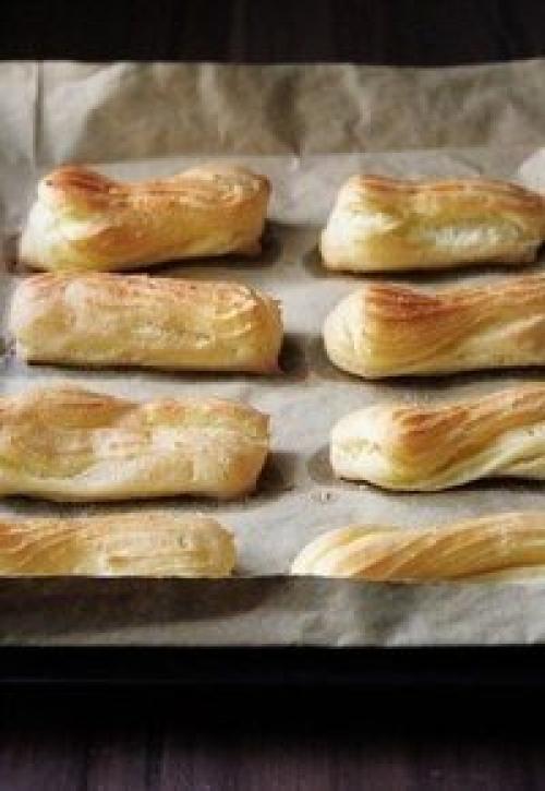 Эклеры.  Ингредиенты:   Сливочное масло - 100 г. 04