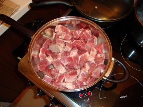 Мясо в сырном соусе. 01