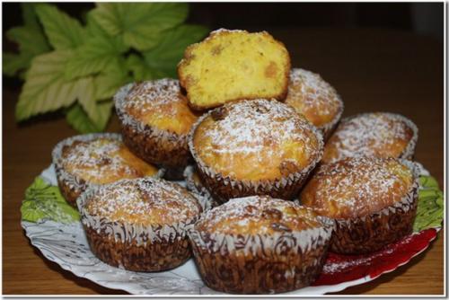 Рисовые пампушки с ананасом.