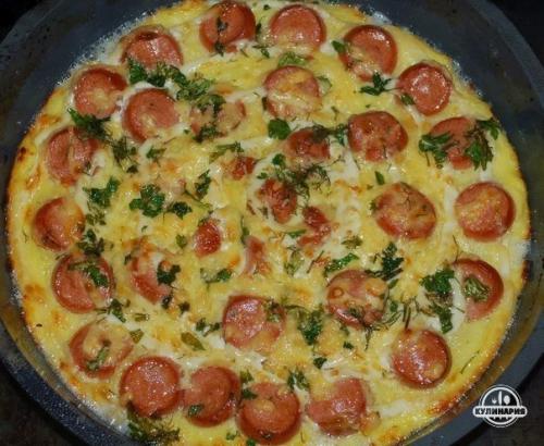 Запеканка из картофеля с сосисками.