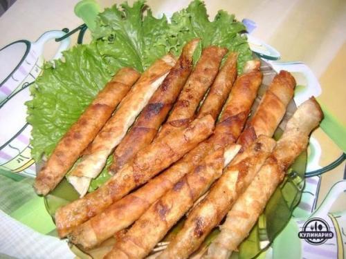 Закусочные трубочки из лаваша.