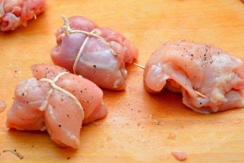 Голень цыплят с сыром и ананасами. 02