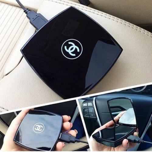 Зарядное устройство Chanel.

