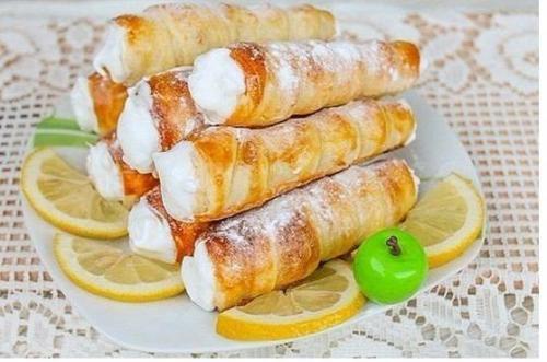 Слоеные трубочки с белковым кремом. 01