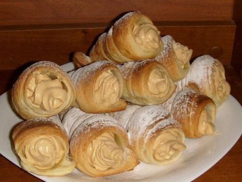 Слоёные трубочки с кремом - очень просто! 

