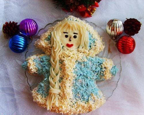 Салат Снегурочка.  Ингредиенты: