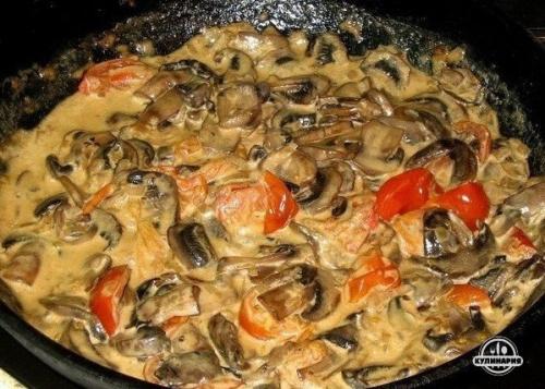 Сливочно - грибной соус.