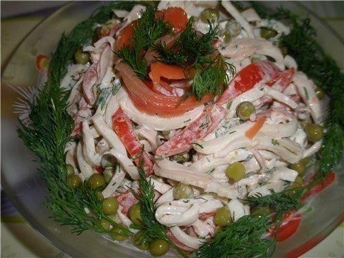 Салат с кальмарами Просто и Вкусно.