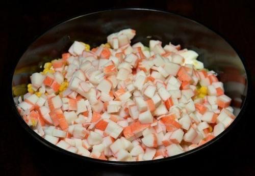 Салат из крабовых палочек. 06