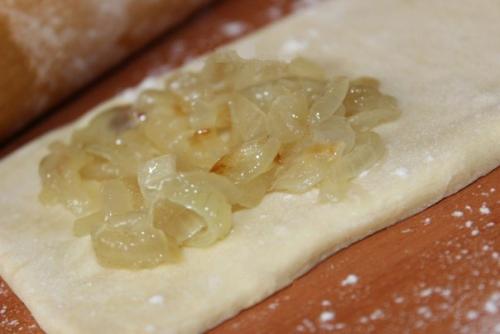 Слойки с курицей и сыром. 03