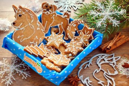 Пряное новогоднее печенье.