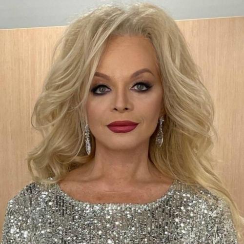 Ольга долина так и не связалась с Лурье спустя неделю после обещания вернуть деньги. 01