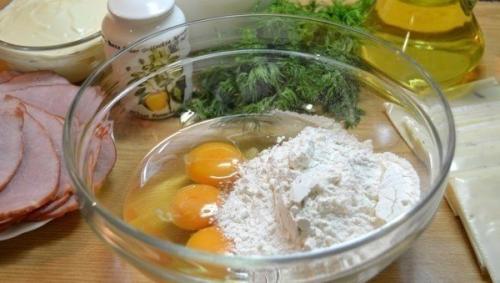 Блинные рулетики с начинкой из ветчины и сыра. 02