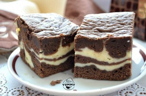 Шоколадно - творожный пирог.