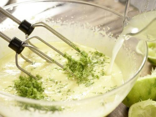 Торт - безе с лаймовым кремом. 05