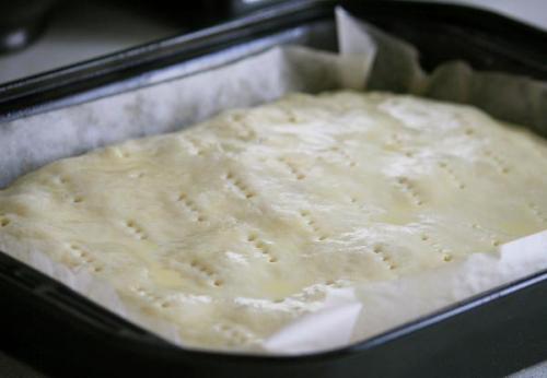 Пирог со скумбрией. 08