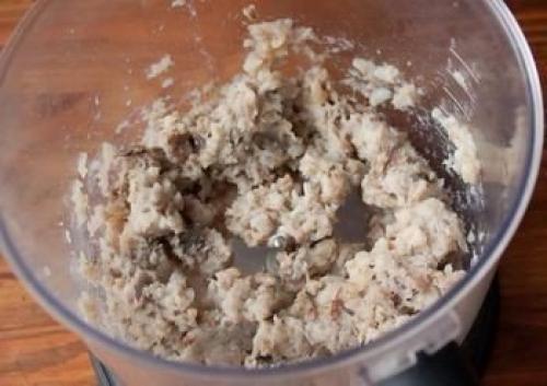 Форшмак.  Ингредиенты:  Сельдь соленая 400 г. 02