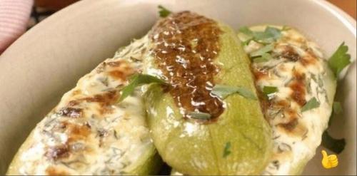 Фаршированные кабачки творогом.