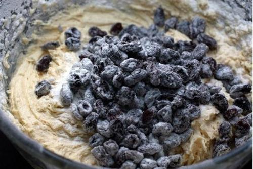 Кекс Столичный.  Ингредиенты: 06