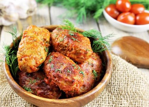 Гречаники.   Гречаники - блюдо украинской кухни, которое готовится из мясного фарша с добавлением вареной гречки.