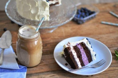 Шоколадно - черничный муссовый торт? 03