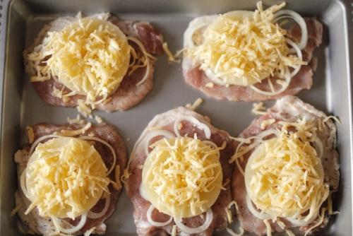 Свинина, запеченная с ананасами. 02