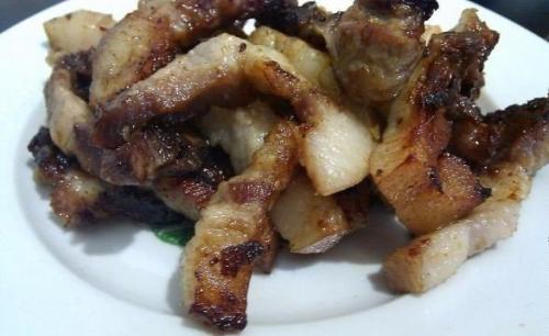 Картошка, тушенная с мясом в горшочке. 02