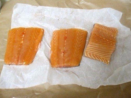 Салат с горбушей. Горбуша с зеленью.