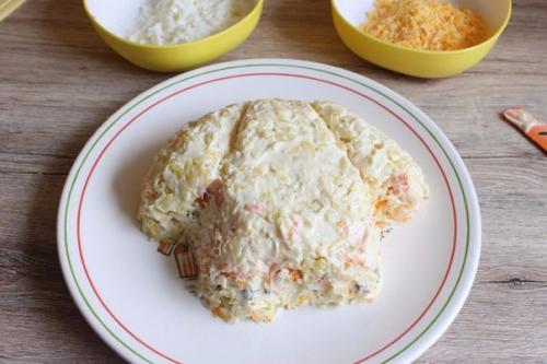 Рецепт новогодний салат собачка к новому году 2018. 06