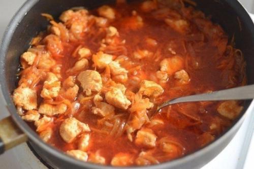 Гуляш из курицы.