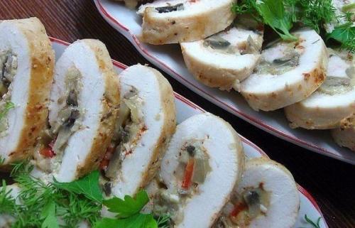 Куриные рулетики с грибами.