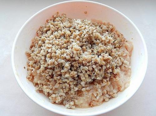 Гречаники.  Гречаники - блюдо украинской кухни, которое готовится из мясного фарша с добавлением вареной гречки. 03