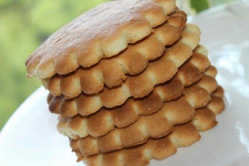 Молочные коржики.  Ингредиенты (на 10 штук: