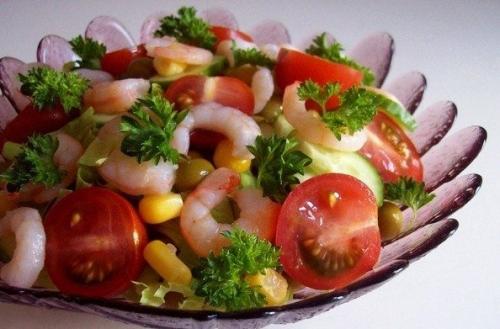 Maxclinic Stick насыщает кожу коллагеном и эффективно борется с морщинами на лице и шее. 05