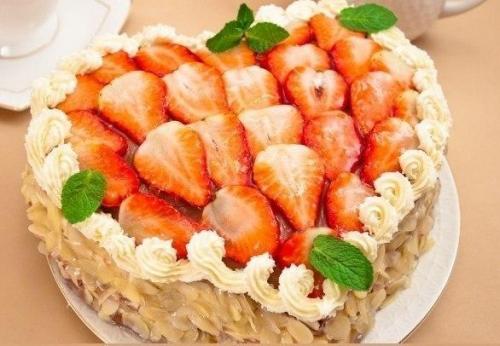 Торт Сердце на съедение любимым.