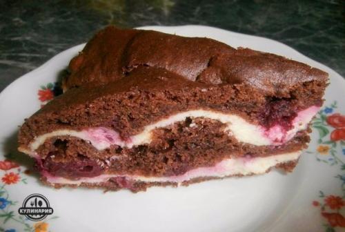 Шоколадный торт с вишней. Шоколадный торт с вишней.