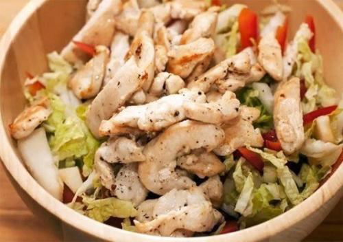 Maxclinic Stick насыщает кожу коллагеном и эффективно борется с морщинами на лице и шее. 04