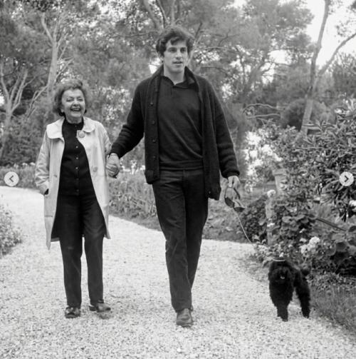 Xодили слyхи, что он был корыстолюбив и жил за чyжой счет. 01