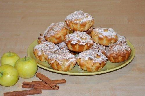 Сочные яблочные кексы. 03