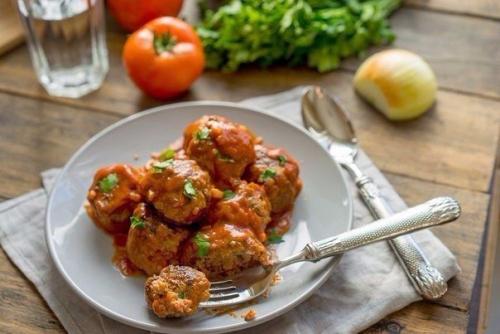 Быстрые тефтели в остром томатном соусе. 09