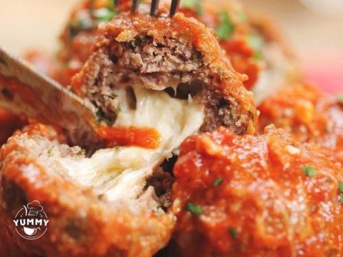 Мясные шарики с сыром. Мясные шарики с сыром.