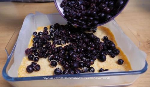 Пирог со смородиной и безе. 04